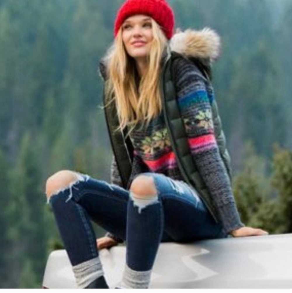 American Eagle Jegging Sweater Small‎ Knit Multicolor Fair Isle Pullover Cozy